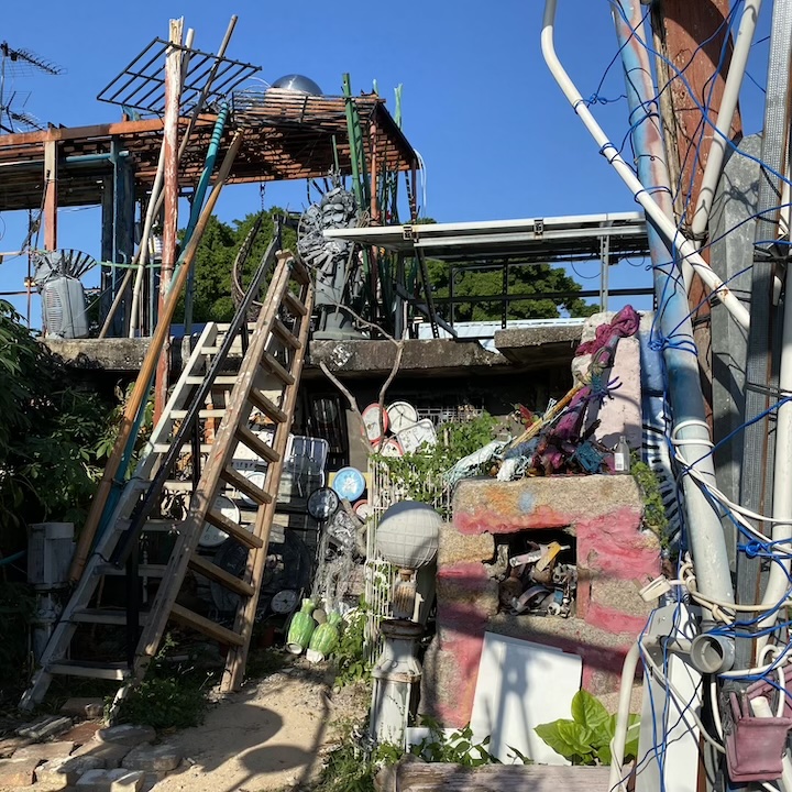 Peng Chau Shops, peng Chau leather factory, junkyard